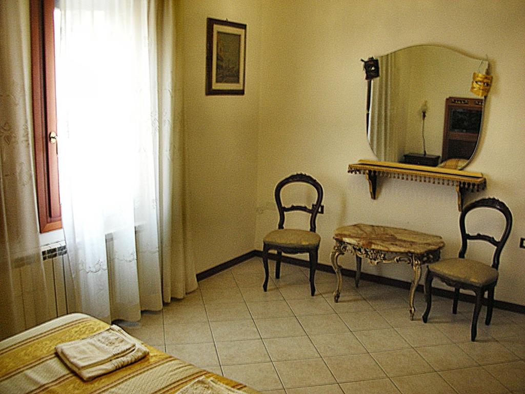 Queen House Venezia Oda fotoğraf